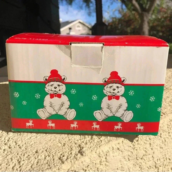 Jingle Bear (Christmas Bear from Emporium Capwell’s) Old Fashioned Cups NIP - Picture 4 of 7